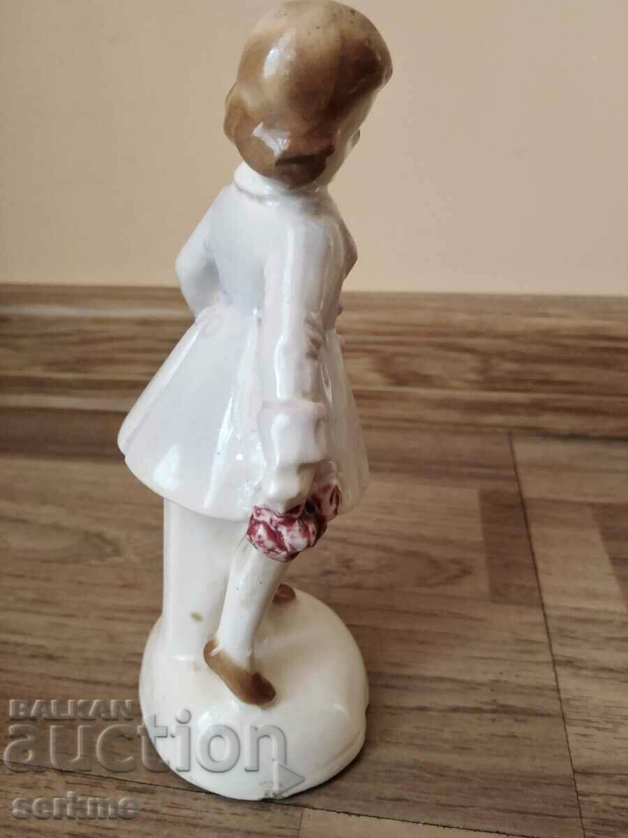 Delivery of Porcelain figure