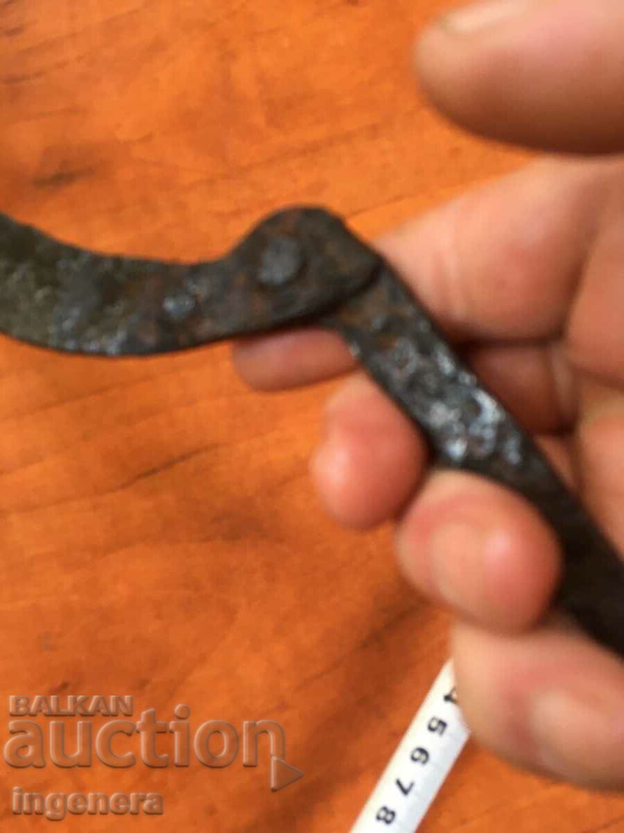 Auction  SICKLE ANTIQUE TOOL FOR DECOR