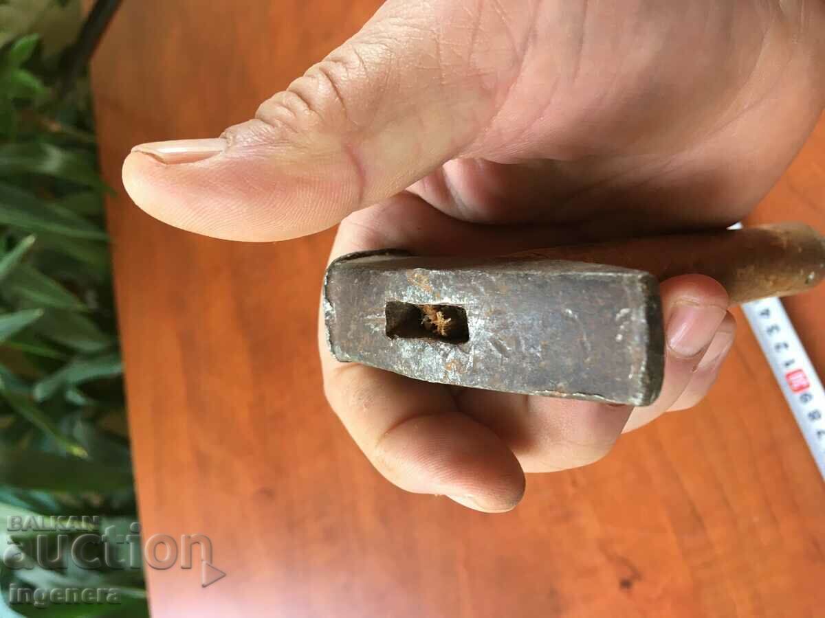 HAMMER HAMMER OLD TOOL-SMALL-170 GR WITH HANDLE with price 13.00 BGN | € 6.65 HAMMER HAMMER OLD TOOL-SMALL-170 GR WITH HANDLE with price 13.00 BGN | € 6.65