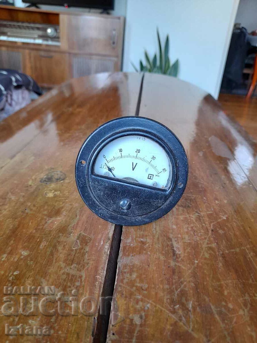 Old measuring system, Voltmeter