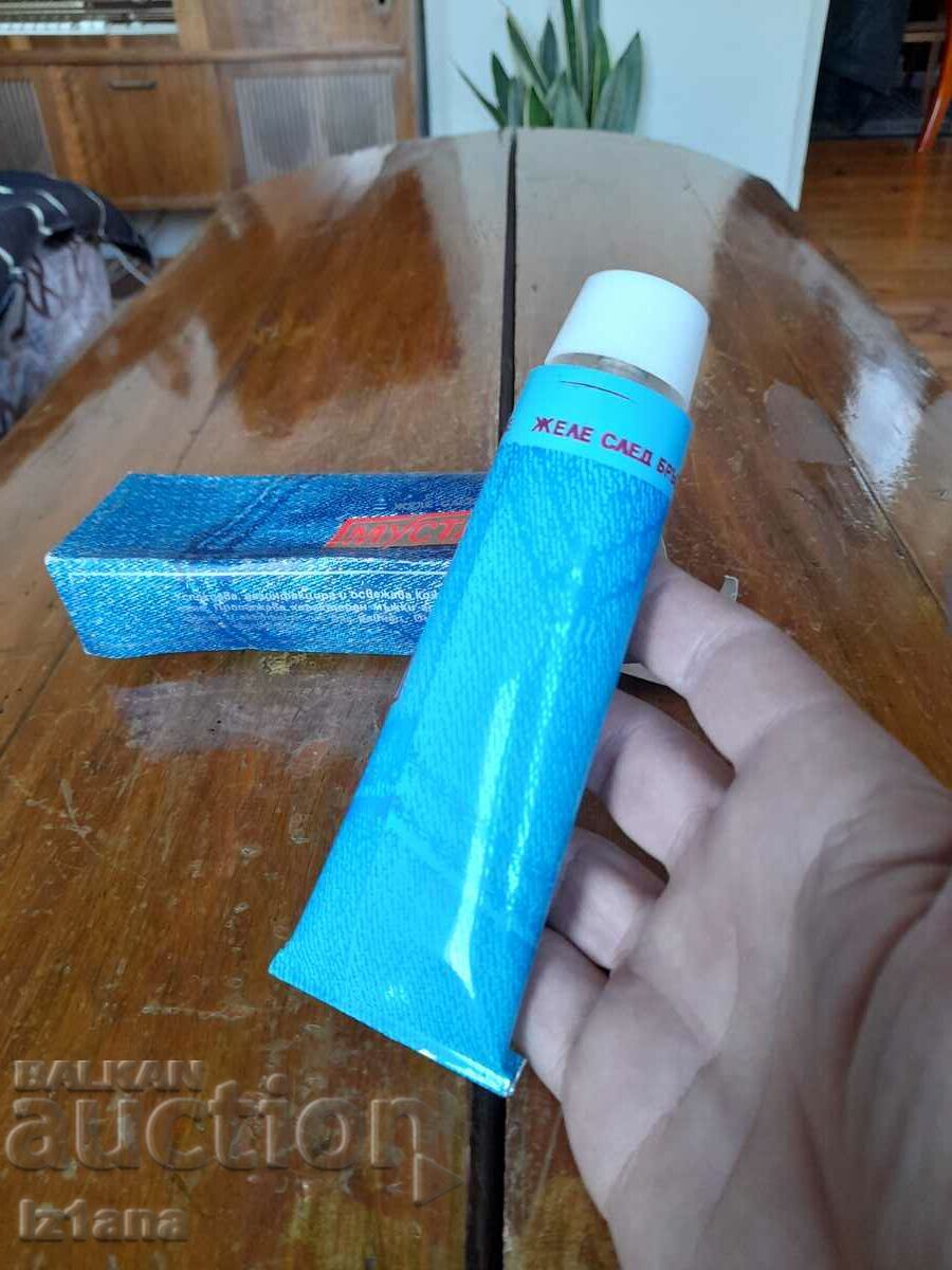 Delivery of Old Mustang Aftershave Jelly Delivery of Old Mustang Aftershave Jelly