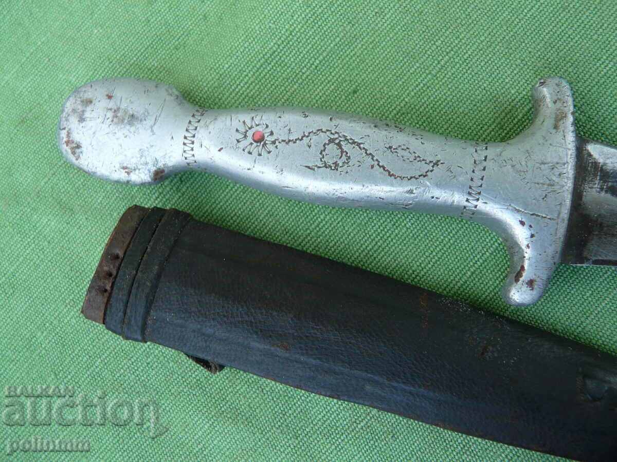 Auction  An old bachelor dagger