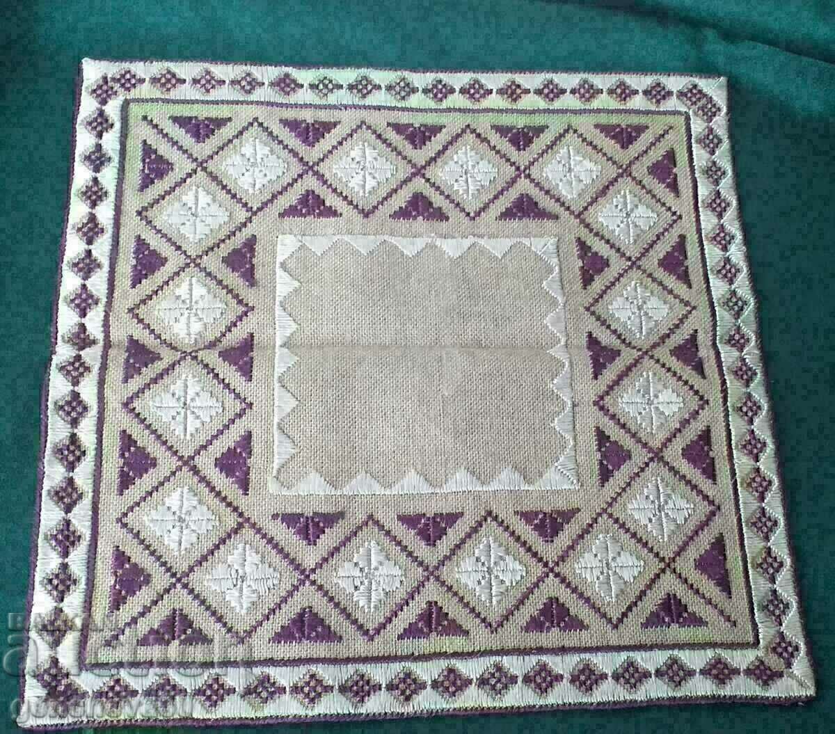 Beautiful plaids Bulgarian hand embroidery - 5 Beautiful plaids Bulgarian hand embroidery - 5