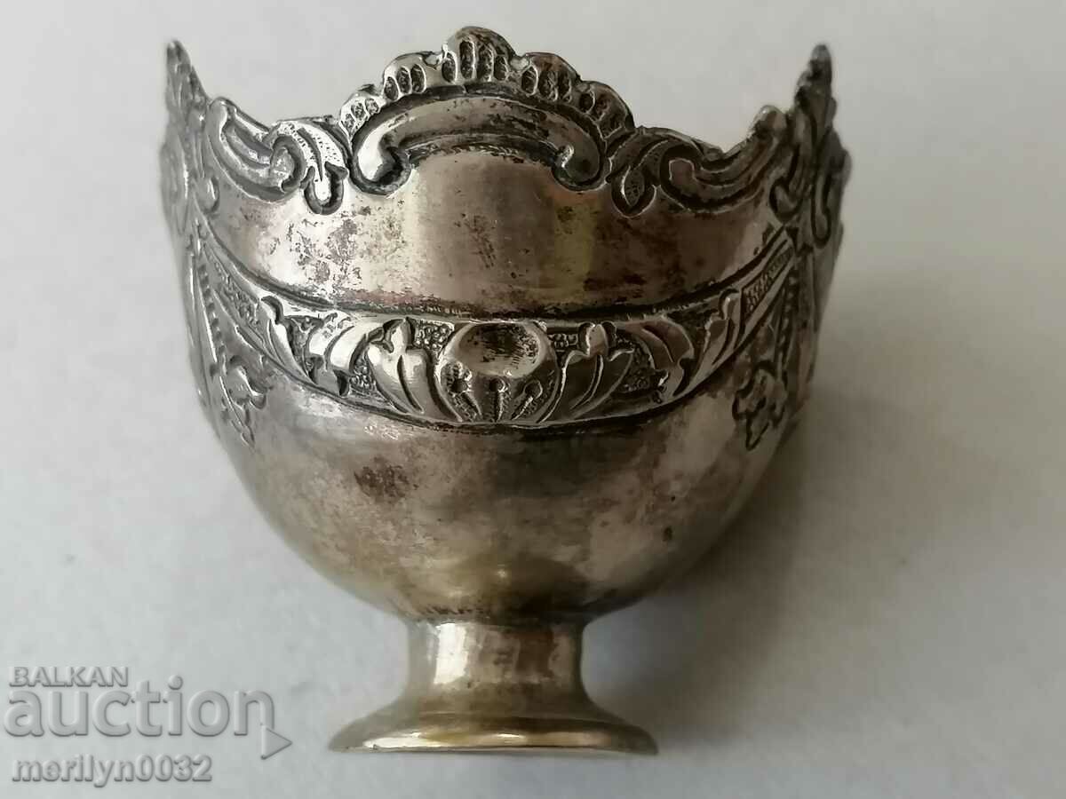 Αναγεννησιακό ασημένιο δοχείο πασχαλινών αυγών, ασημένιο κύπελλο με τιμή 173.00 BGN | € 88.45 Αναγεννησιακό ασημένιο δοχείο πασχαλινών αυγών, ασημένιο κύπελλο με τιμή 173.00 BGN | € 88.45