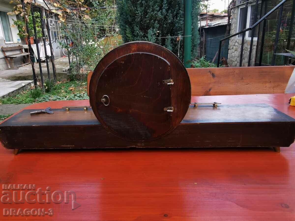 Delivery of OLD WESTMINSTER MANTEL CLOCK Delivery of OLD WESTMINSTER MANTEL CLOCK