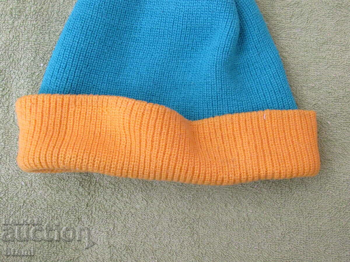 Auction Children's knitted hat, new Auction Children's knitted hat, new