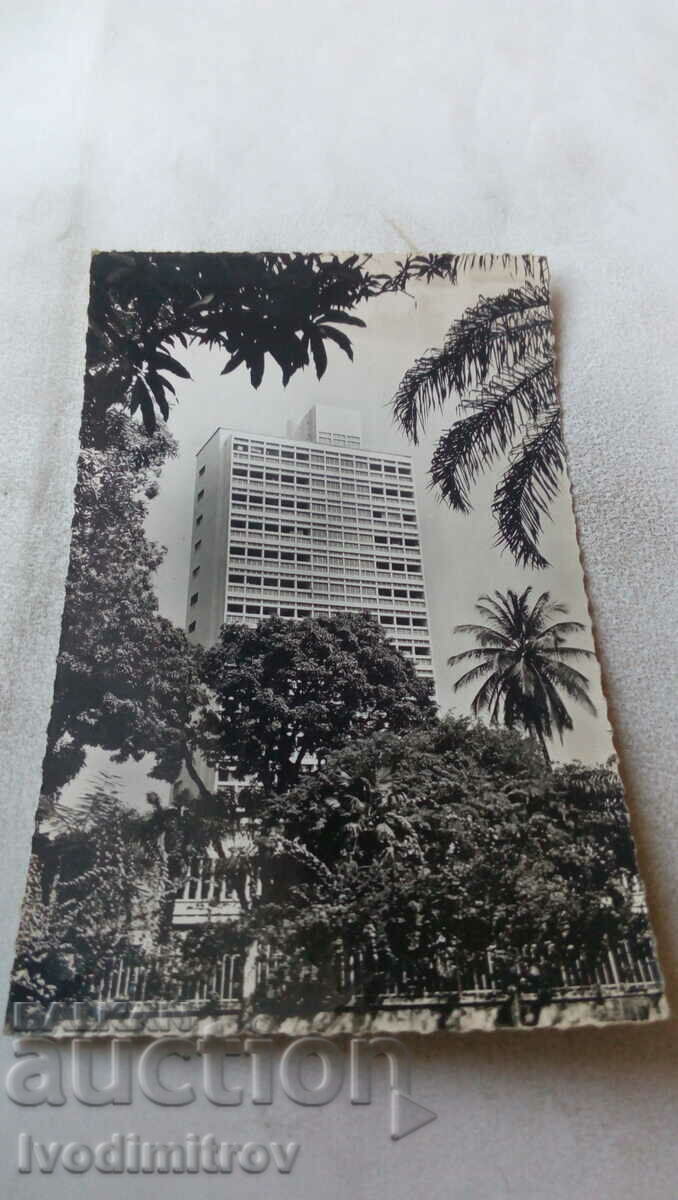 Пощенска картичка Conakry Immeuble de la Paternelle 1960