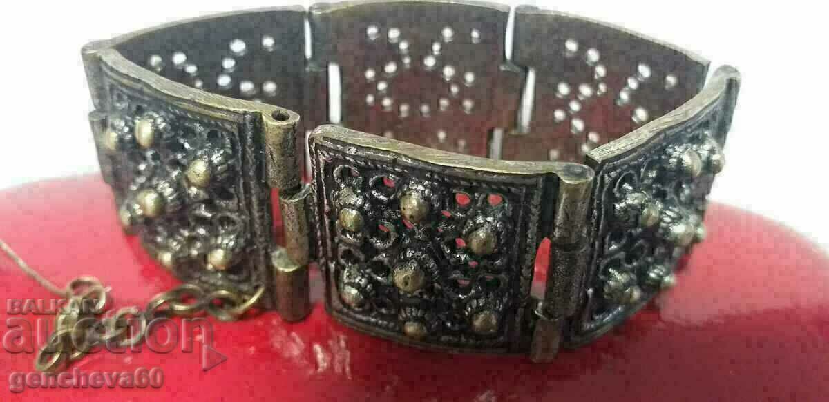 Delivery of Renaissance Bulgarian bronze bracelet Delivery of Renaissance Bulgarian bronze bracelet