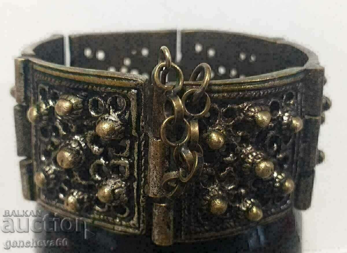 Renaissance Bulgarian bronze bracelet - 7 Renaissance Bulgarian bronze bracelet - 7