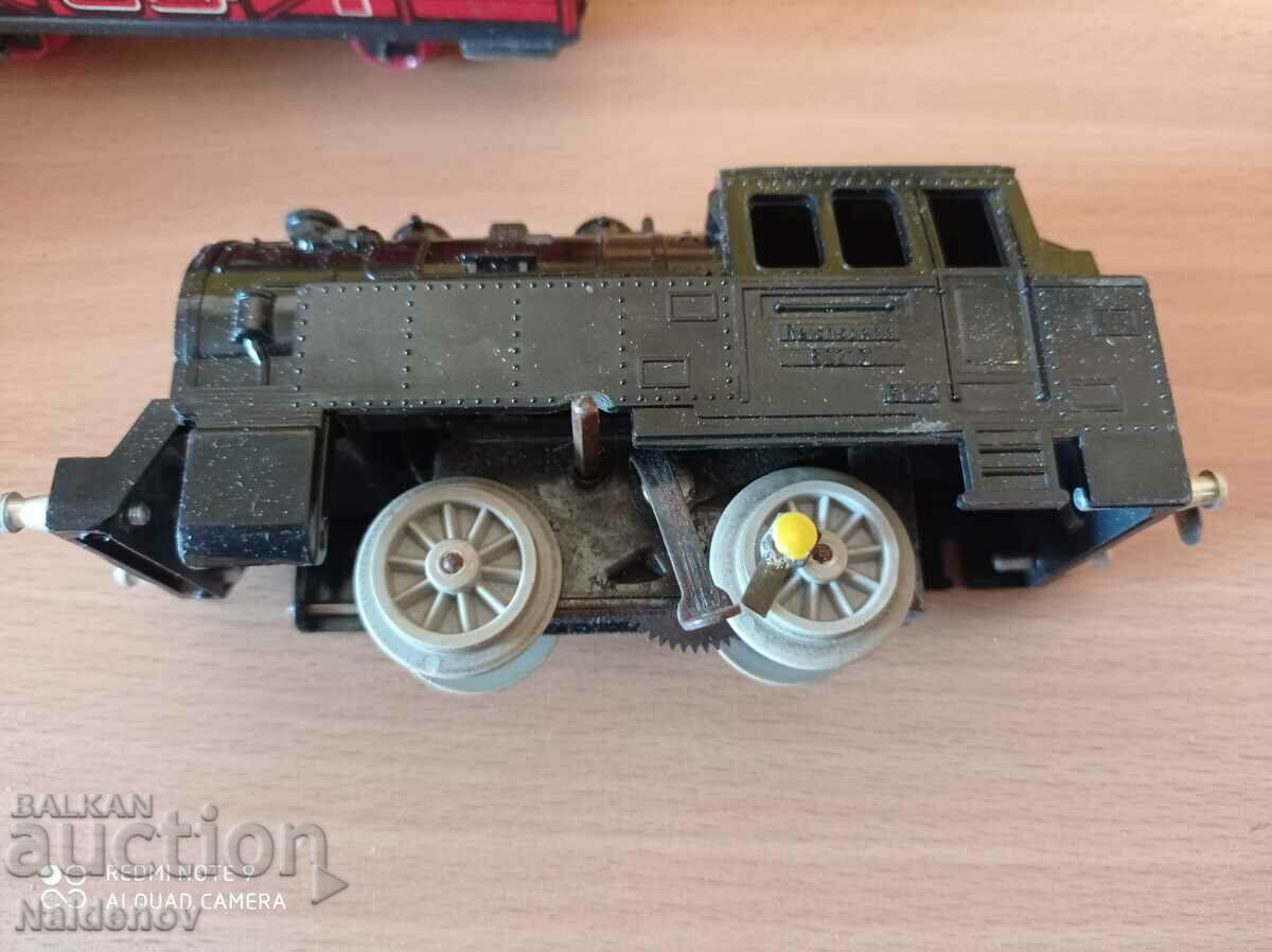 Delivery of Tinplate mechanical toy Train from Soca Delivery of Tinplate mechanical toy Train from Soca