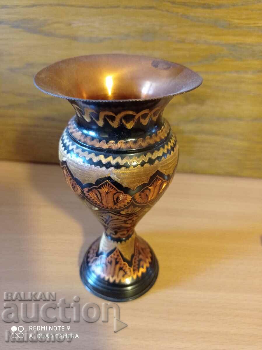 Beautiful old bronze vase with price 29.99 BGN | € 15.33 Beautiful old bronze vase with price 29.99 BGN | € 15.33