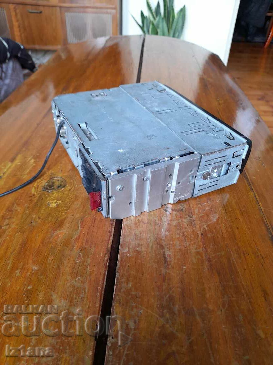 Auction  CD player JVC