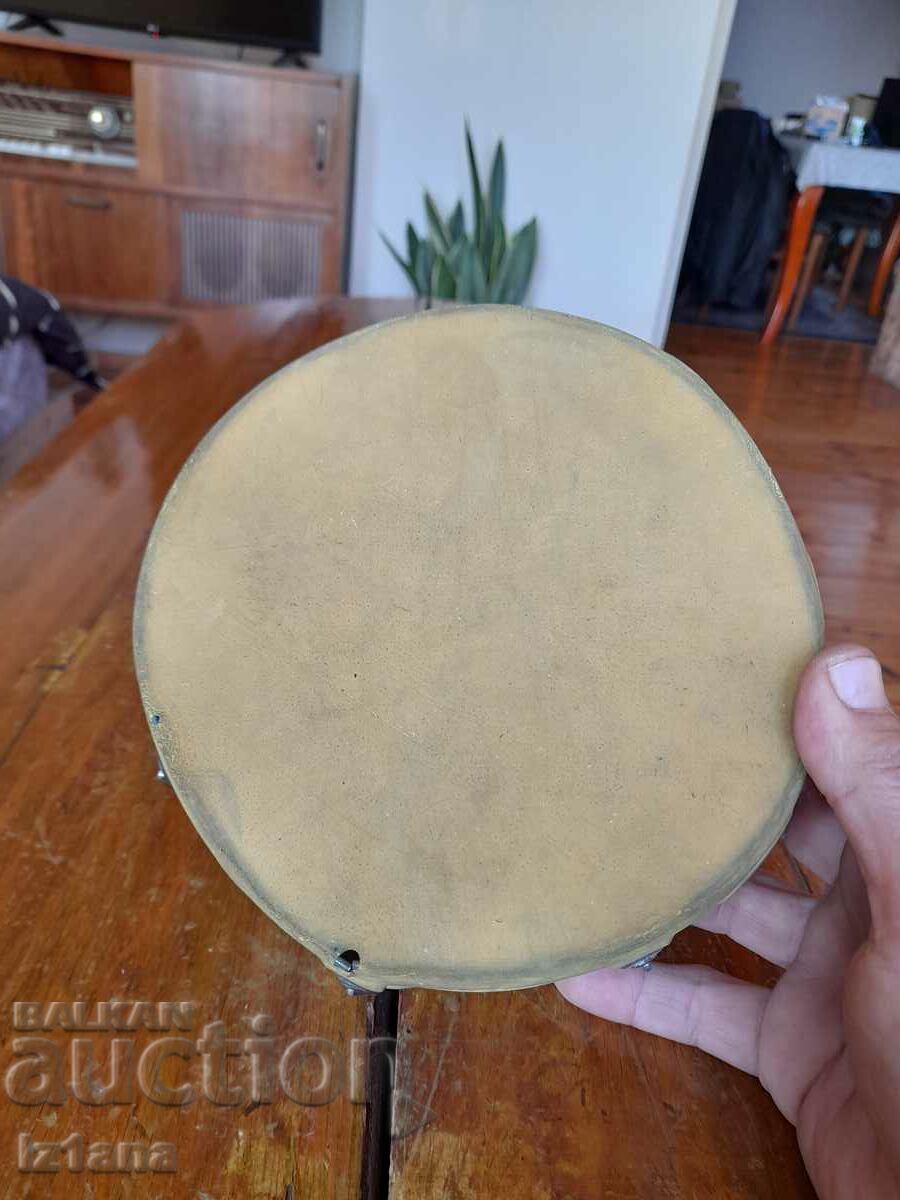 Auction  Old children's toy, drum, little drum