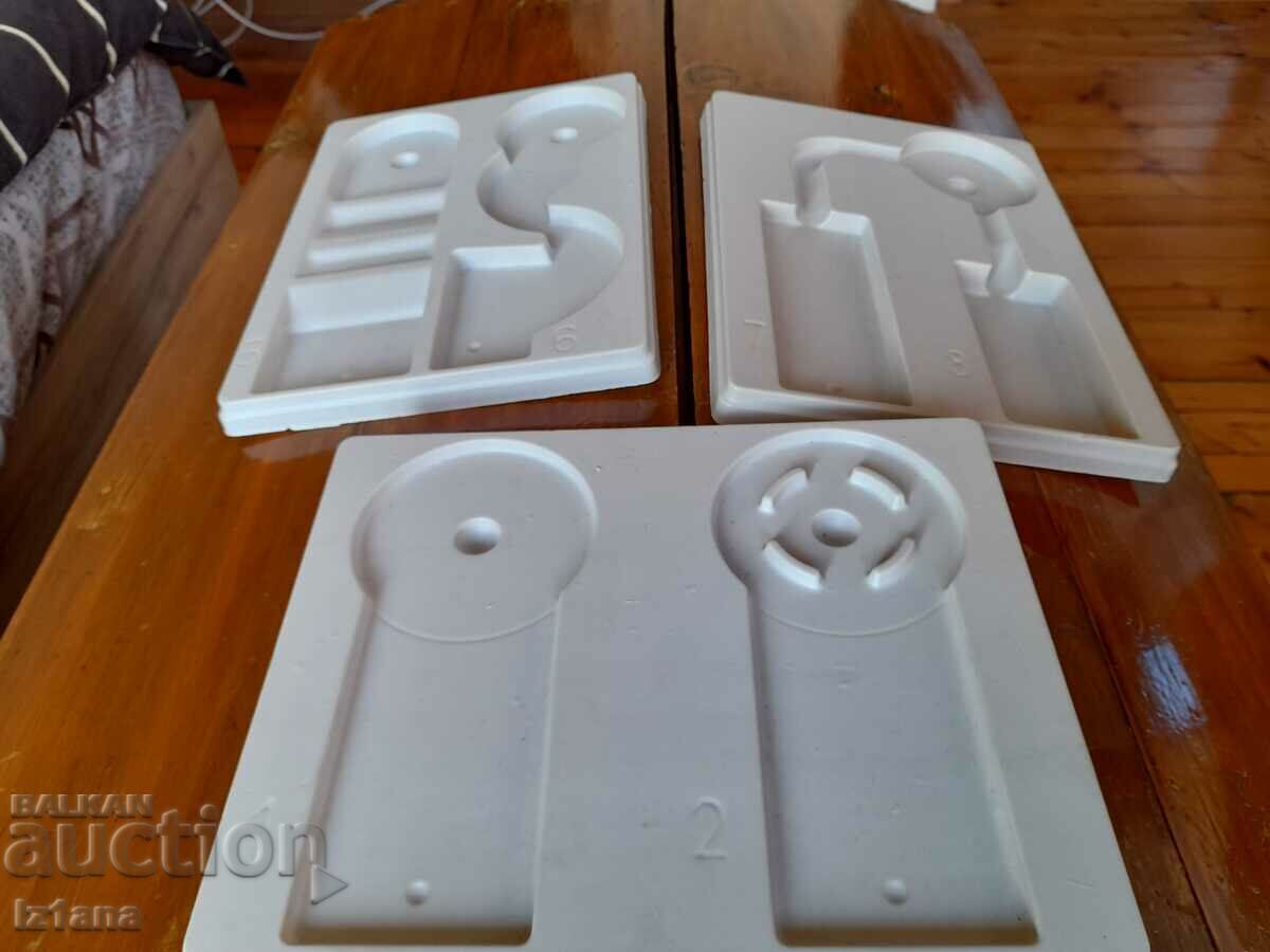 Delivery of An old children's game Mini Golf Delivery of An old children's game Mini Golf