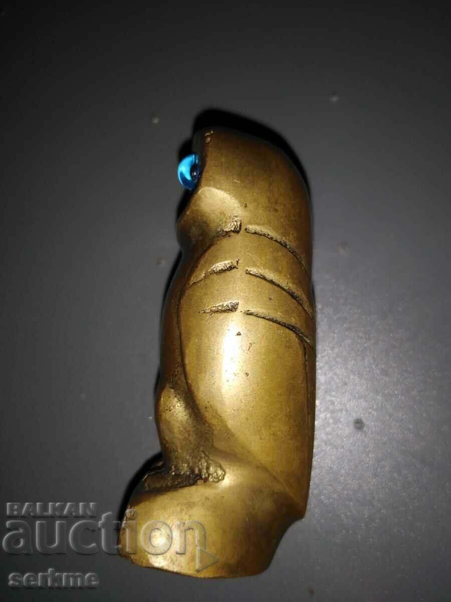 Bronze figure with price 10.00 BGN | € 5.11 Bronze figure with price 10.00 BGN | € 5.11