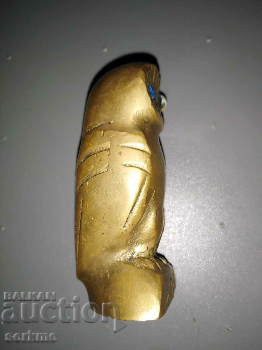 Delivery of Bronze figure Delivery of Bronze figure