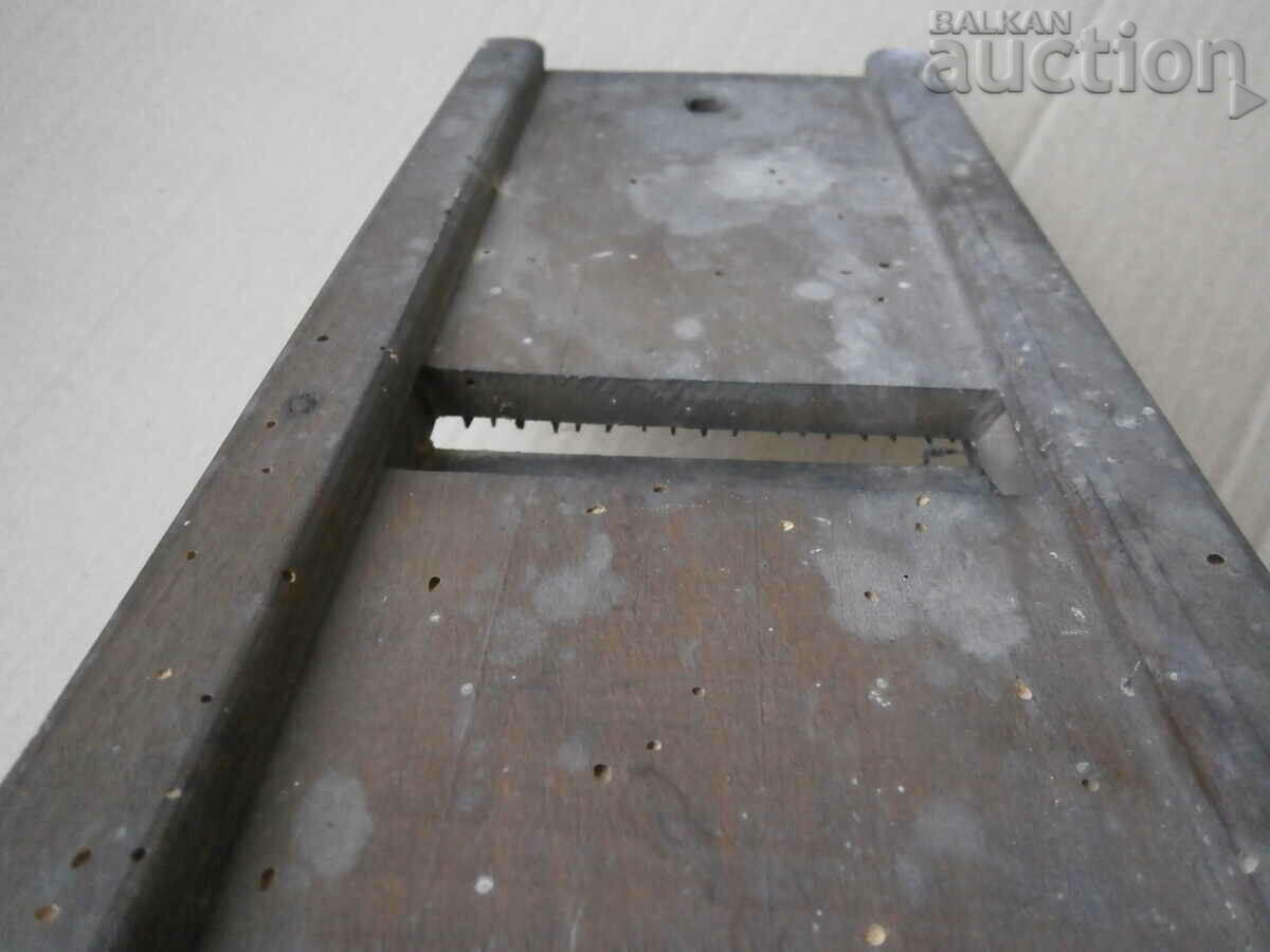 old primitive planer with two knives and teeth - 6 old primitive planer with two knives and teeth - 6