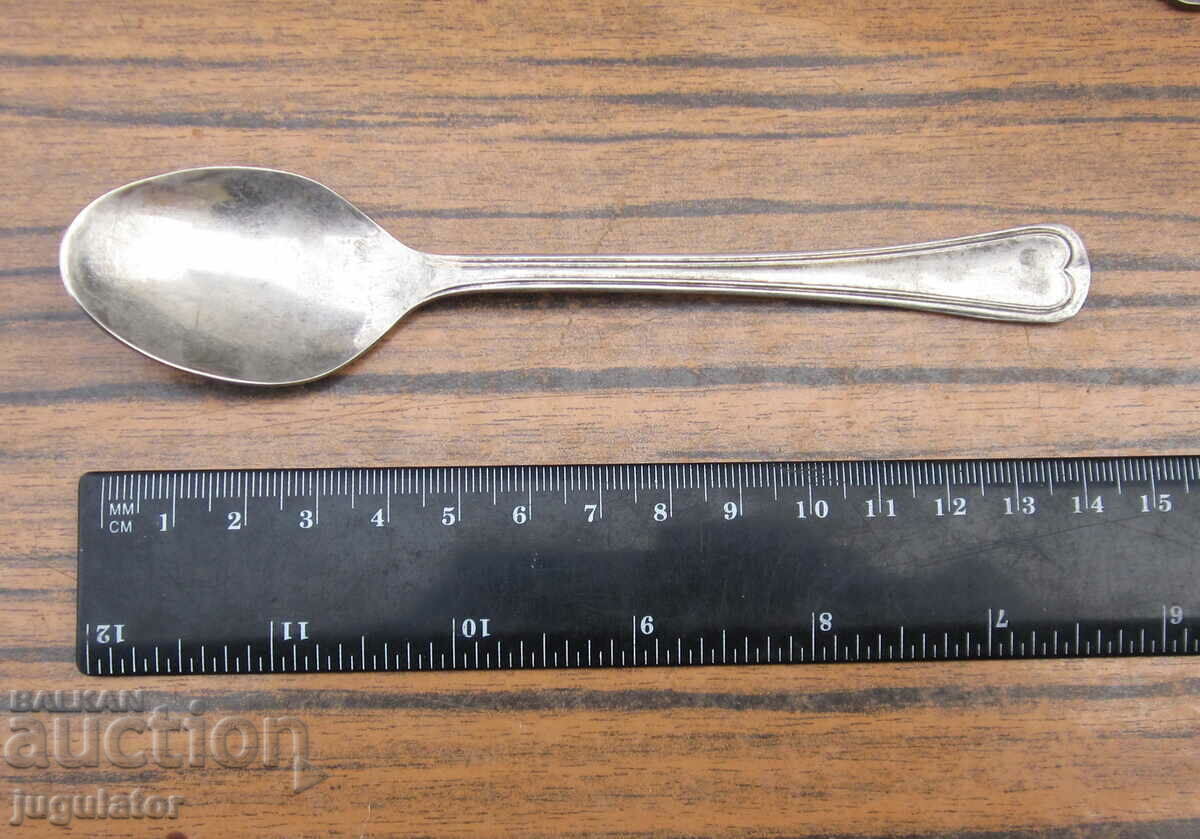 Auction set of six antique silver plated tea spoons Auction set of six antique silver plated tea spoons