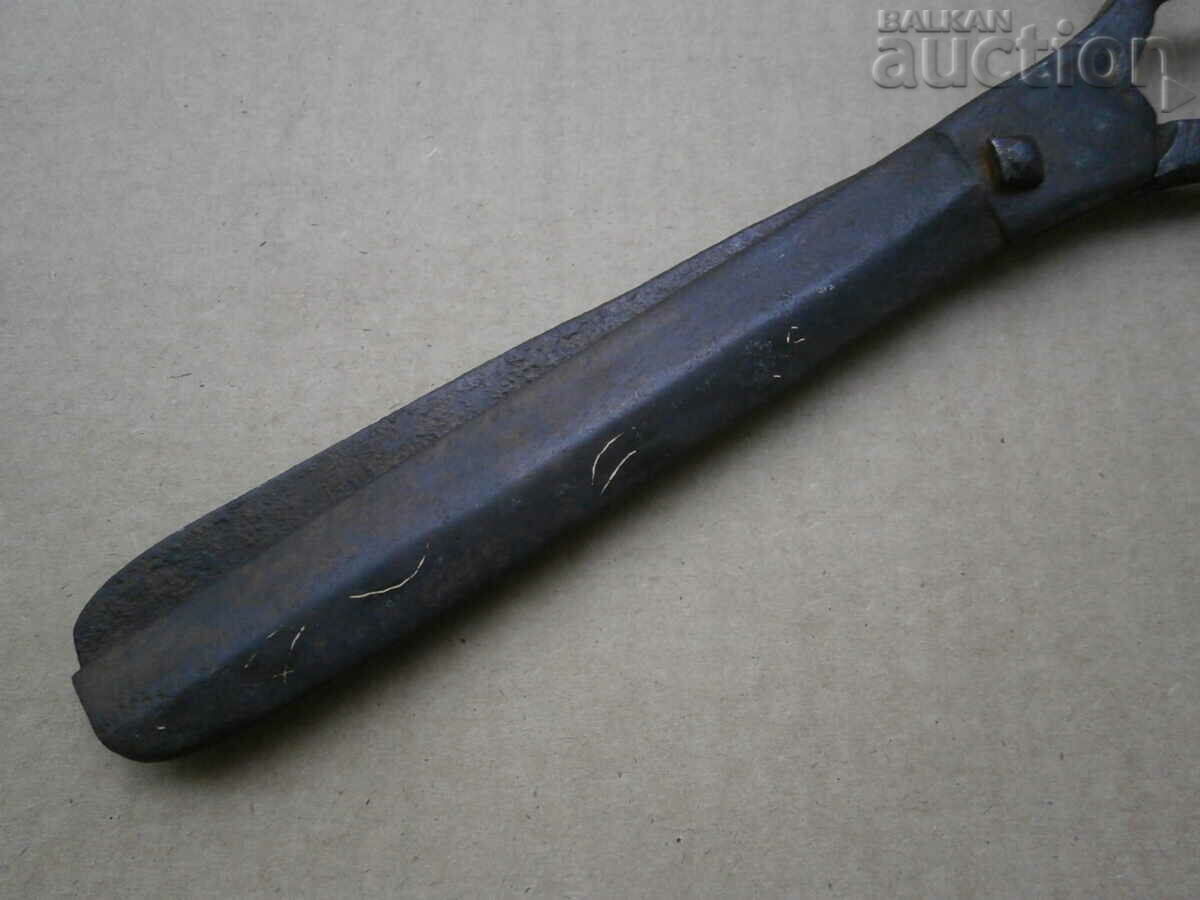 ancient Revival forged large scissors with price 45.00 BGN | € 23.01 ancient Revival forged large scissors with price 45.00 BGN | € 23.01