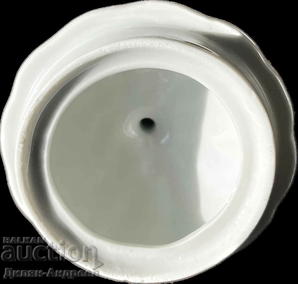 Auction Bulgarian porcelain set - gold edge Auction Bulgarian porcelain set - gold edge