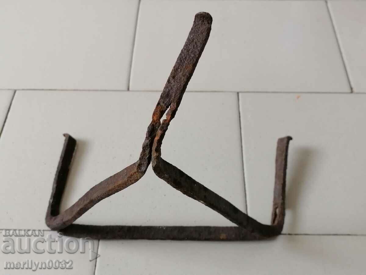 An old forged sage, fireplace, grill, wrought iron wrought iron - 7 An old forged sage, fireplace, grill, wrought iron wrought iron - 7