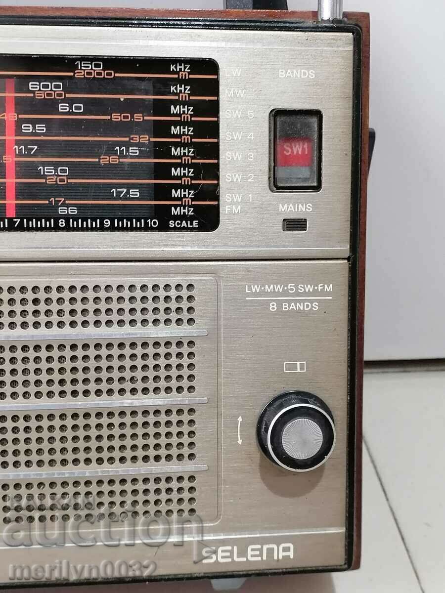 Old transistor SELENA, radio set, radio, 1970s USSR - 5 Old transistor SELENA, radio set, radio, 1970s USSR - 5