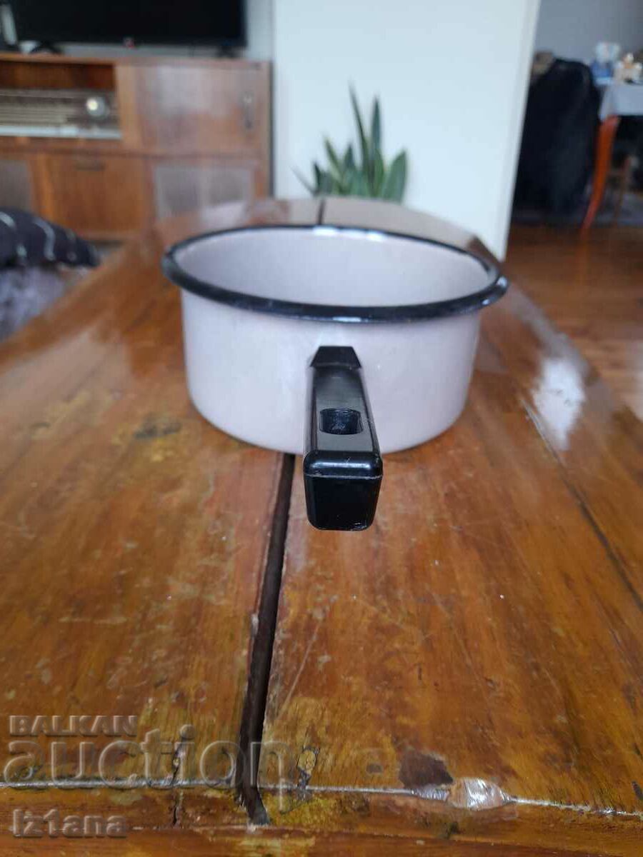 Доставка на Стара емайлирана касерола,тиган Доставка на Стара емайлирана касерола,тиган