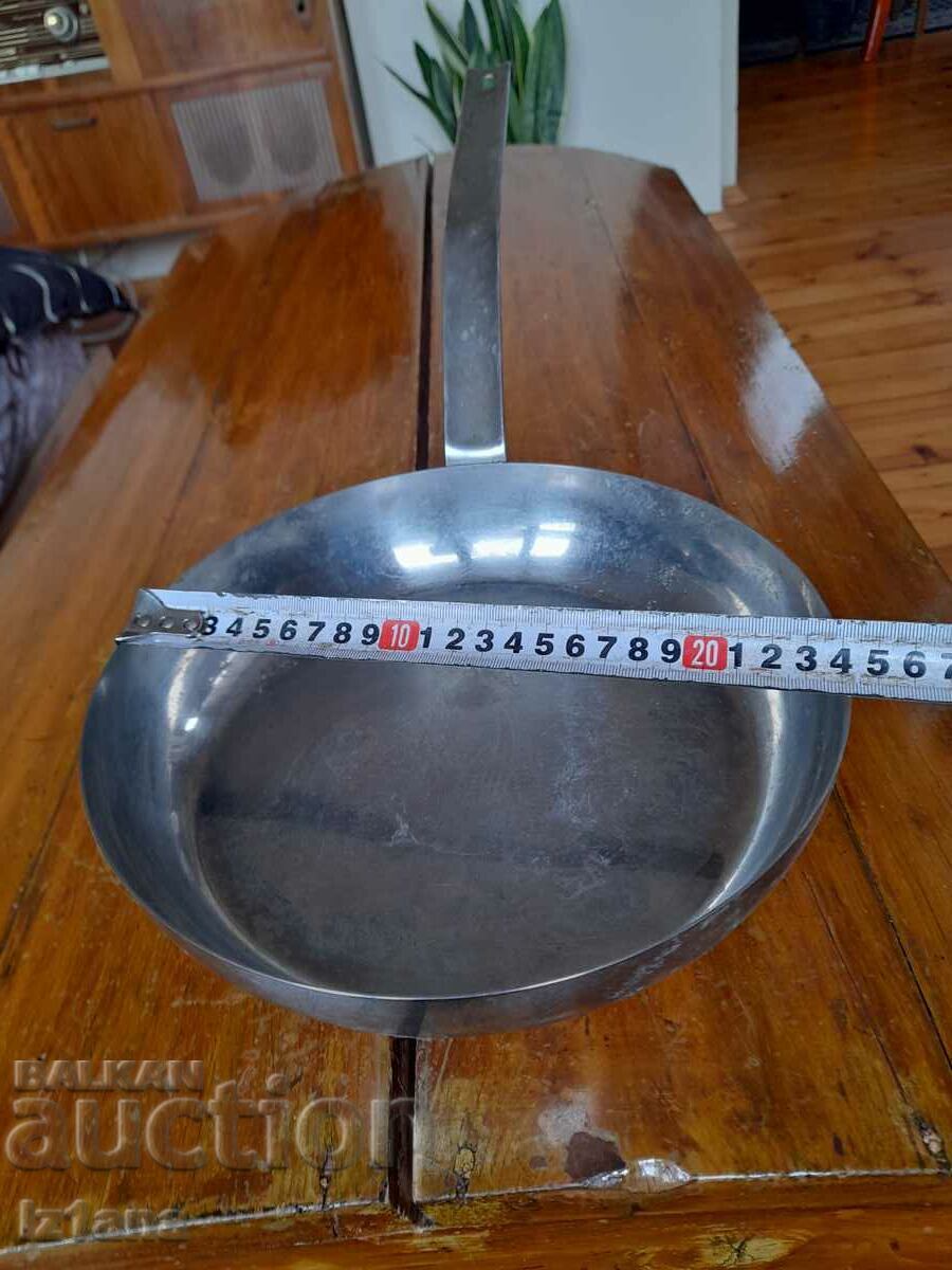 Delivery of Old stainless pan, stainless steel Delivery of Old stainless pan, stainless steel