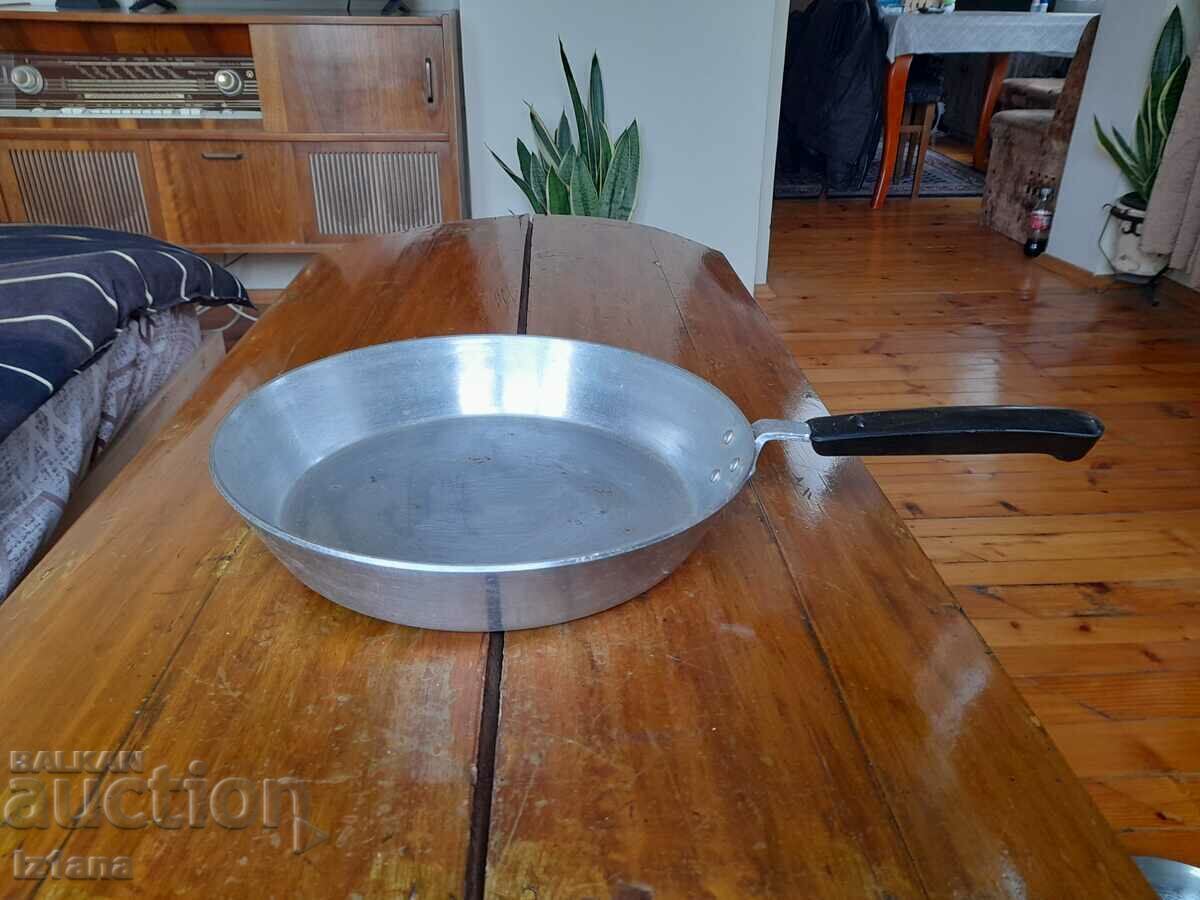 Old aluminum pan Old aluminum pan