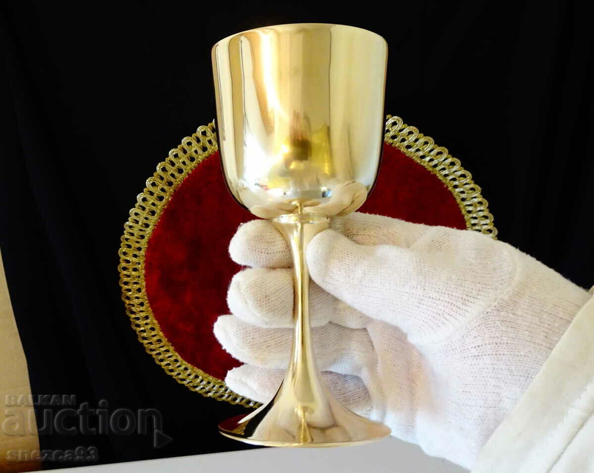 Delivery of Bronze wine glass 14 cm.