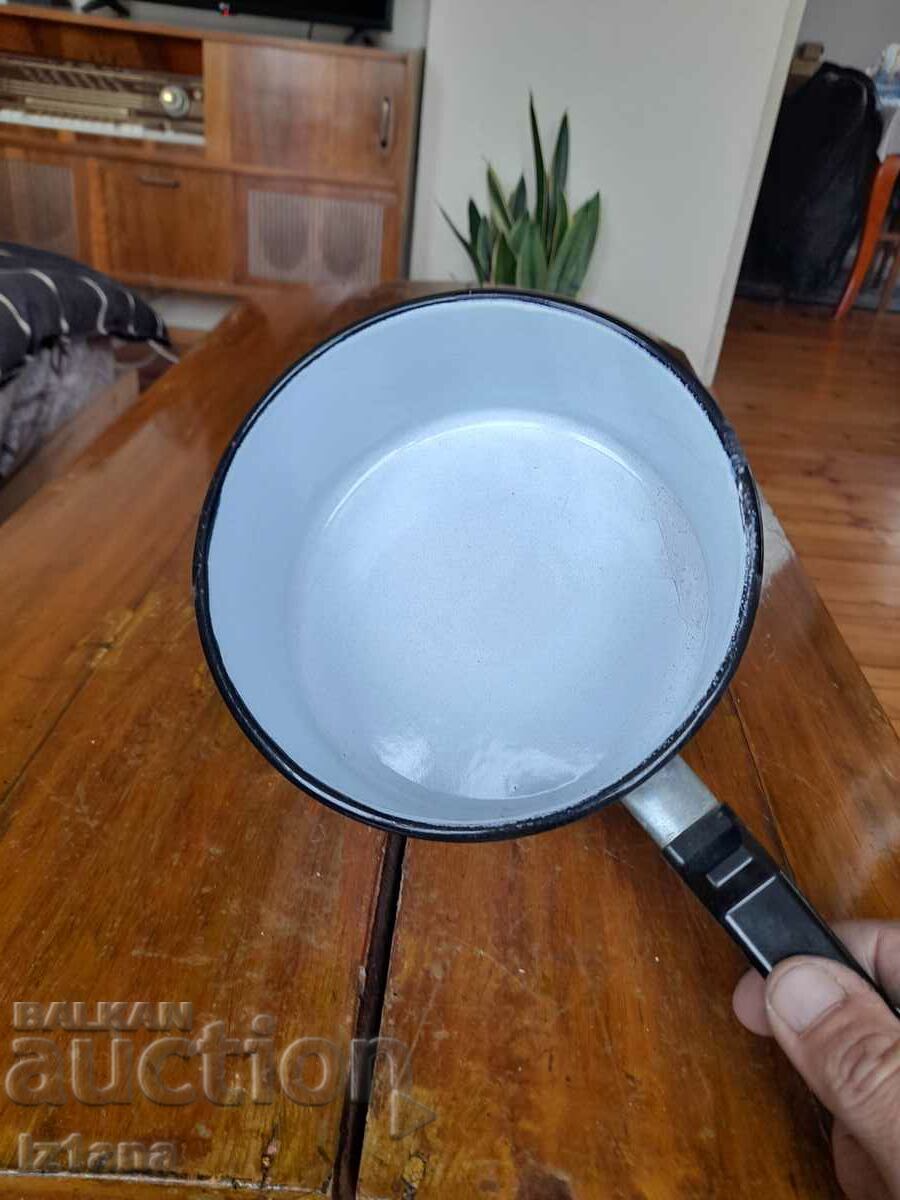 Стара емайлирана касерола,тиган - 5 Стара емайлирана касерола,тиган - 5