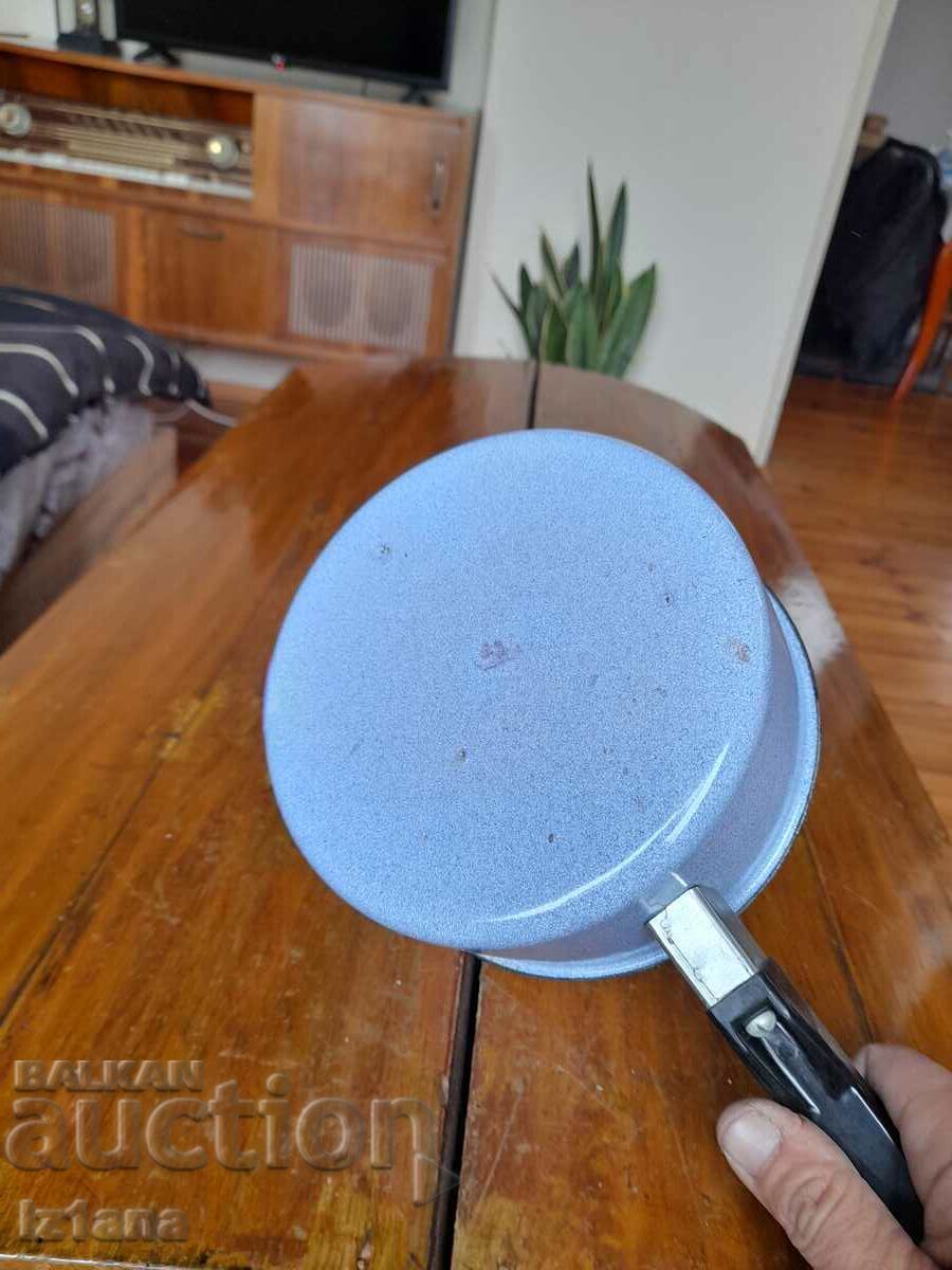 Стара емайлирана касерола,тиган - 6 Стара емайлирана касерола,тиган - 6