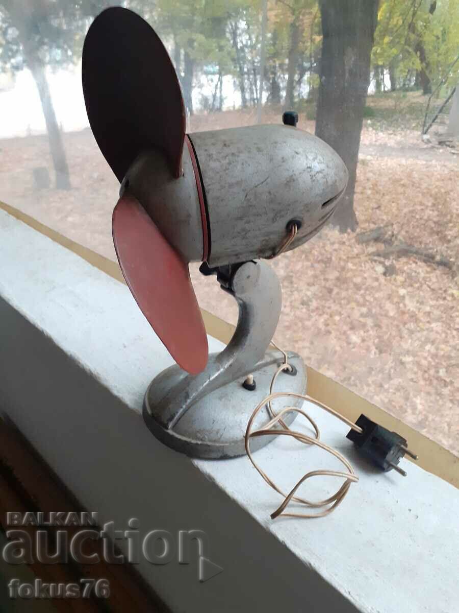 Vechi ventilator sovietic - funcționează