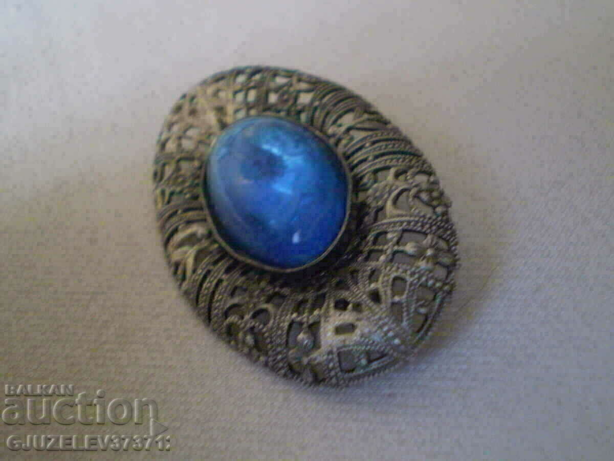 Delivery of brooch Czech glass with blue color and filigree 1920 Delivery of brooch Czech glass with blue color and filigree 1920