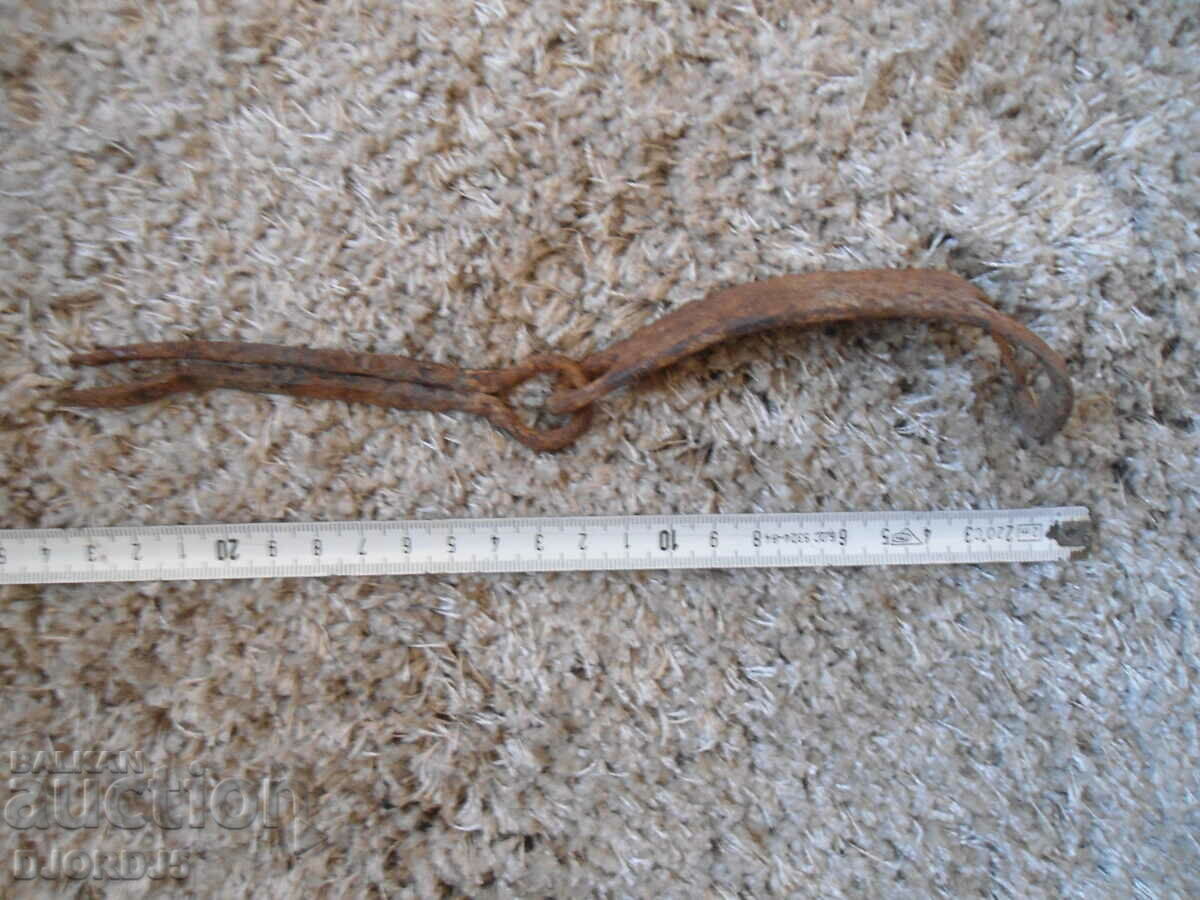 Licitație Veverita veche forjată