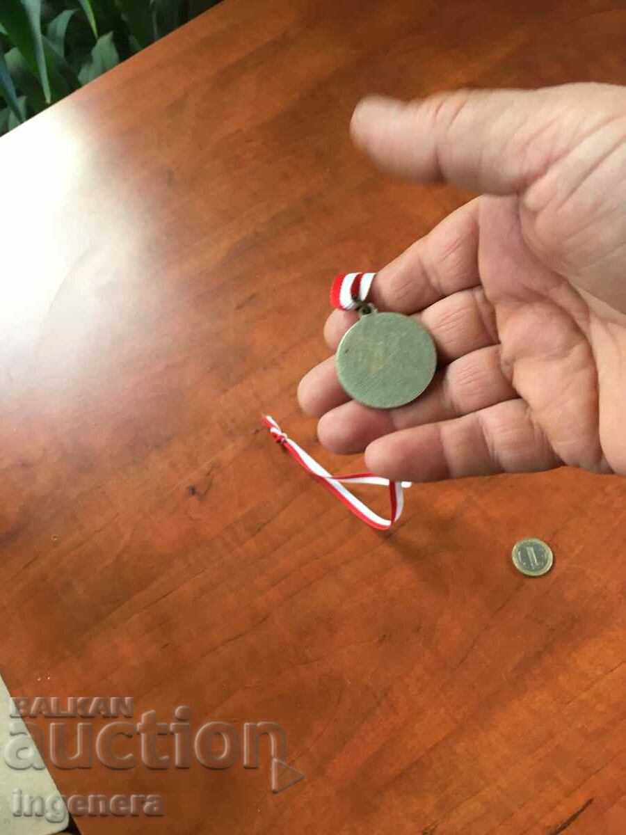 Delivery of MEDAL AWARD FOOTBALL Delivery of MEDAL AWARD FOOTBALL