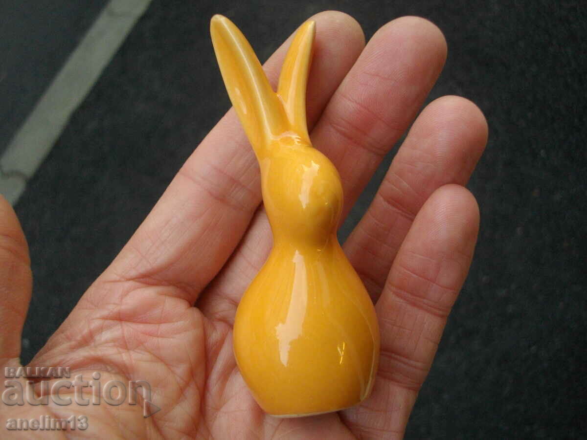 Iepurașul vechi de porțelan cu preț € 15.00 | 29.34 BGN