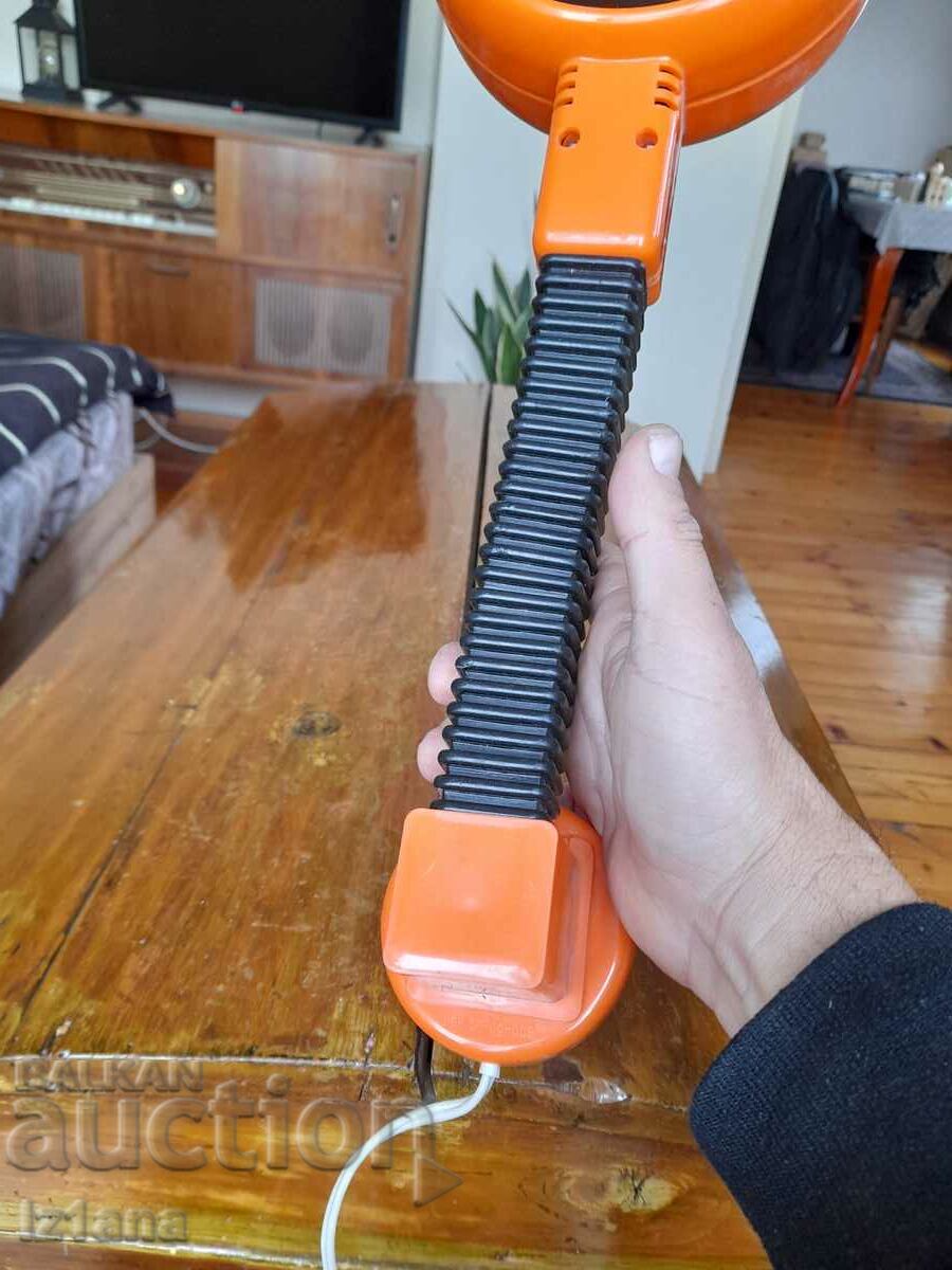 Delivery of An old desk lamp Delivery of An old desk lamp