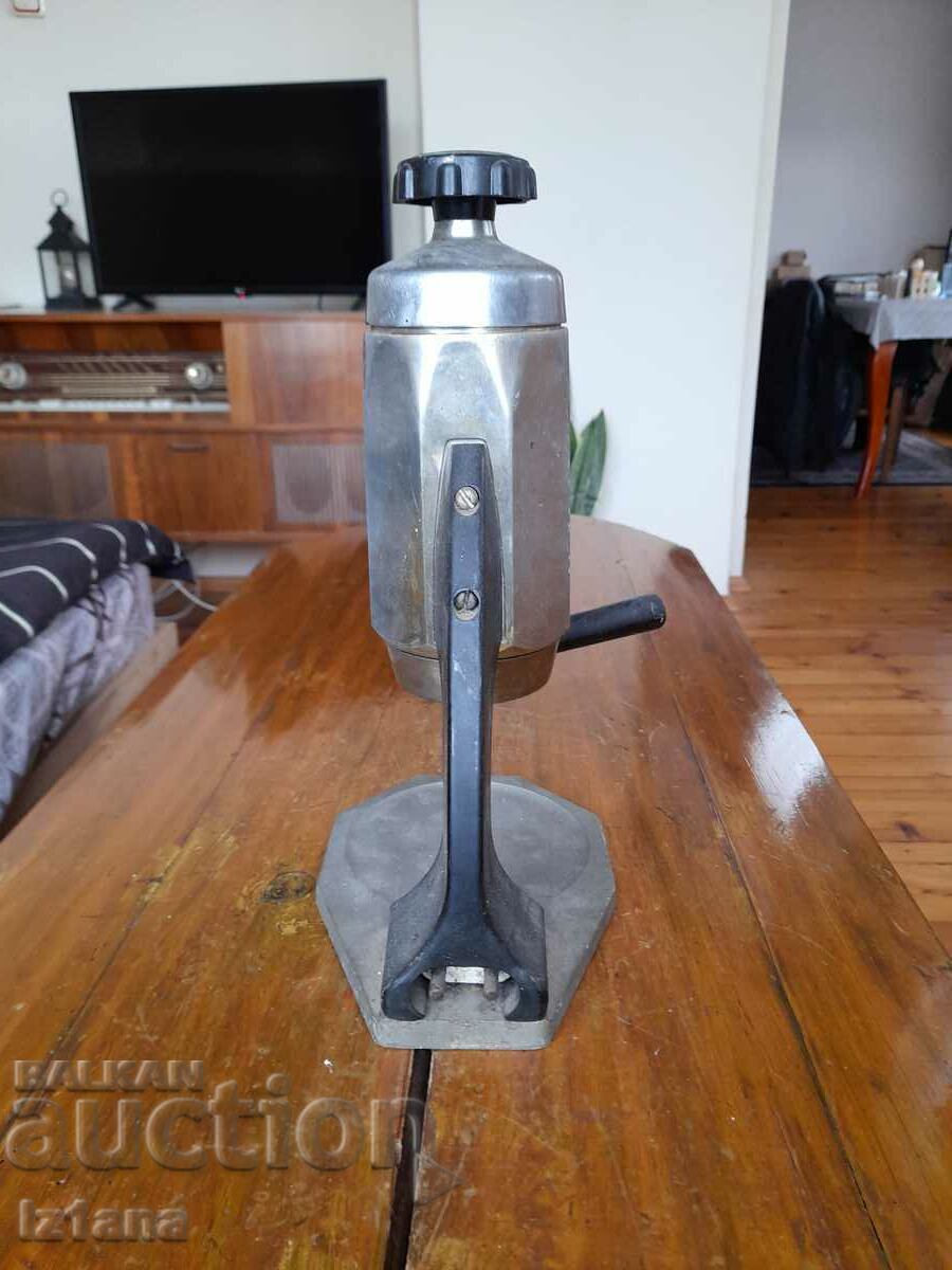 Auction Old electric coffee maker Auction Old electric coffee maker