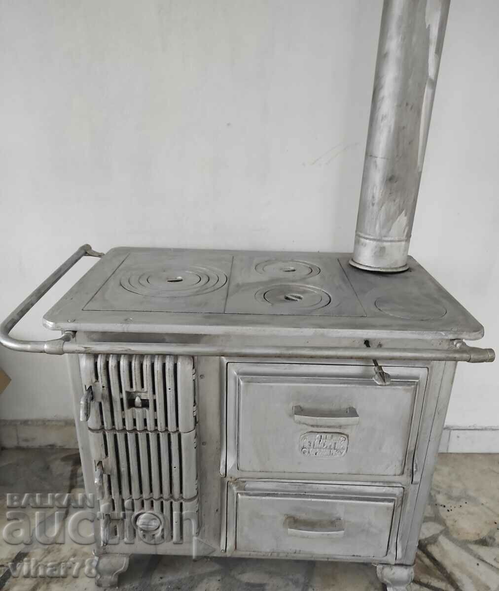 Delivery of Wood stove-very well preserved