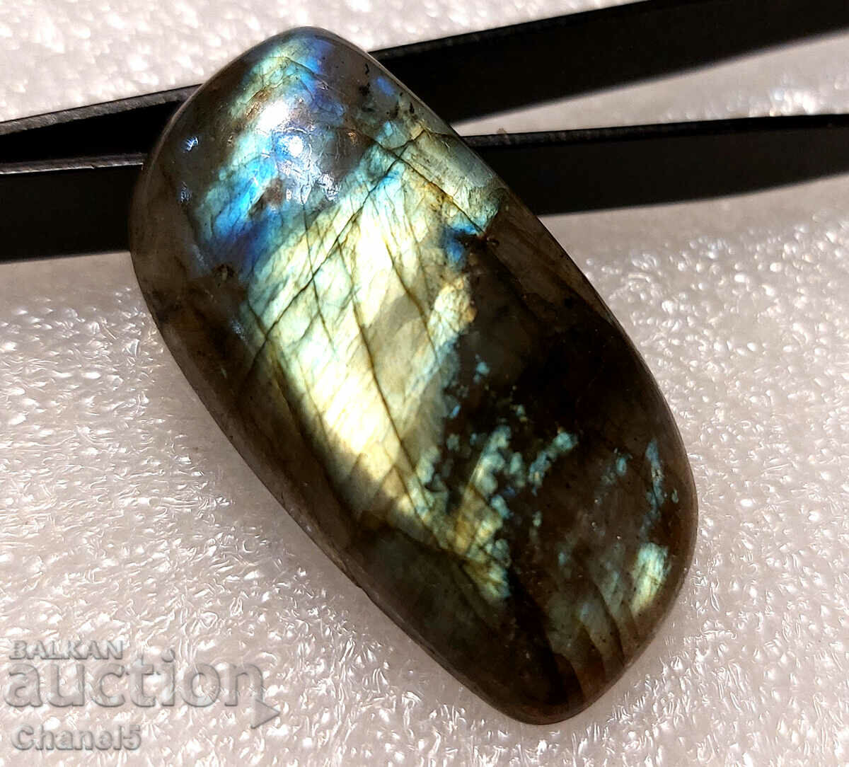 NATURAL LABRADORITE - 55.80 carats - INDIA - (543) with price 44.00 BGN | € 22.50 NATURAL LABRADORITE - 55.80 carats - INDIA - (543) with price 44.00 BGN | € 22.50