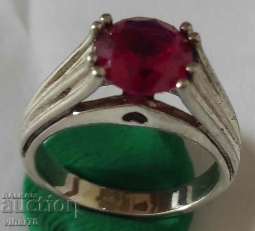Silver ring with ruby with price 119.99 BGN | € 61.35 Silver ring with ruby with price 119.99 BGN | € 61.35