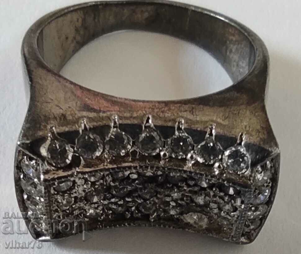 Auction  WOMEN'S SILVER RING