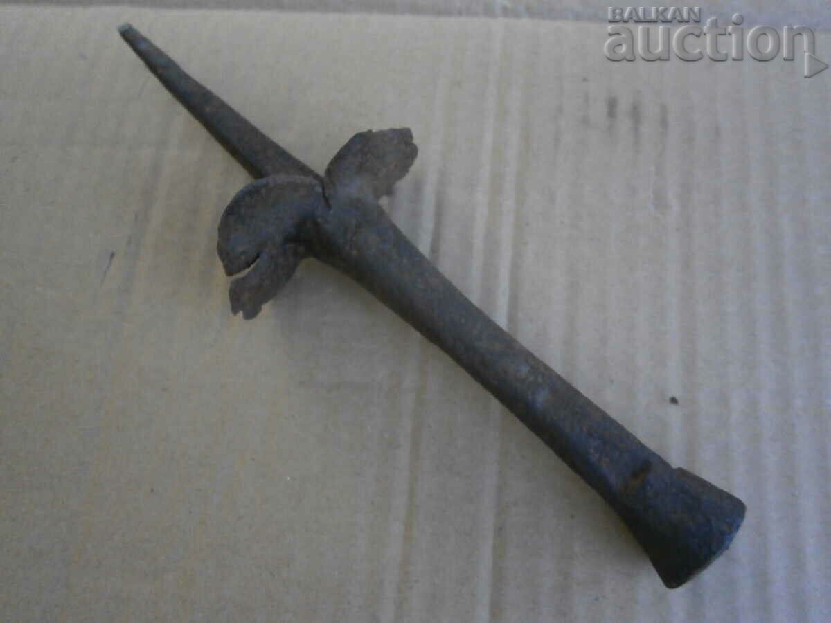 an ancient primitive anvil with price 21.00 BGN | € 10.74 an ancient primitive anvil with price 21.00 BGN | € 10.74