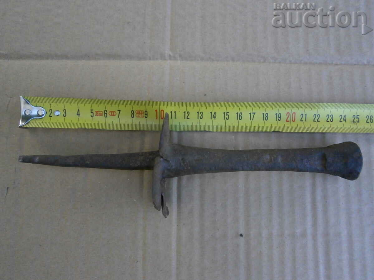 an ancient primitive anvil - 5 an ancient primitive anvil - 5