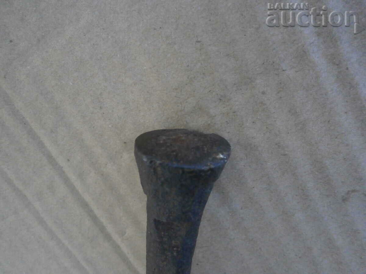 an ancient primitive anvil - 7 an ancient primitive anvil - 7