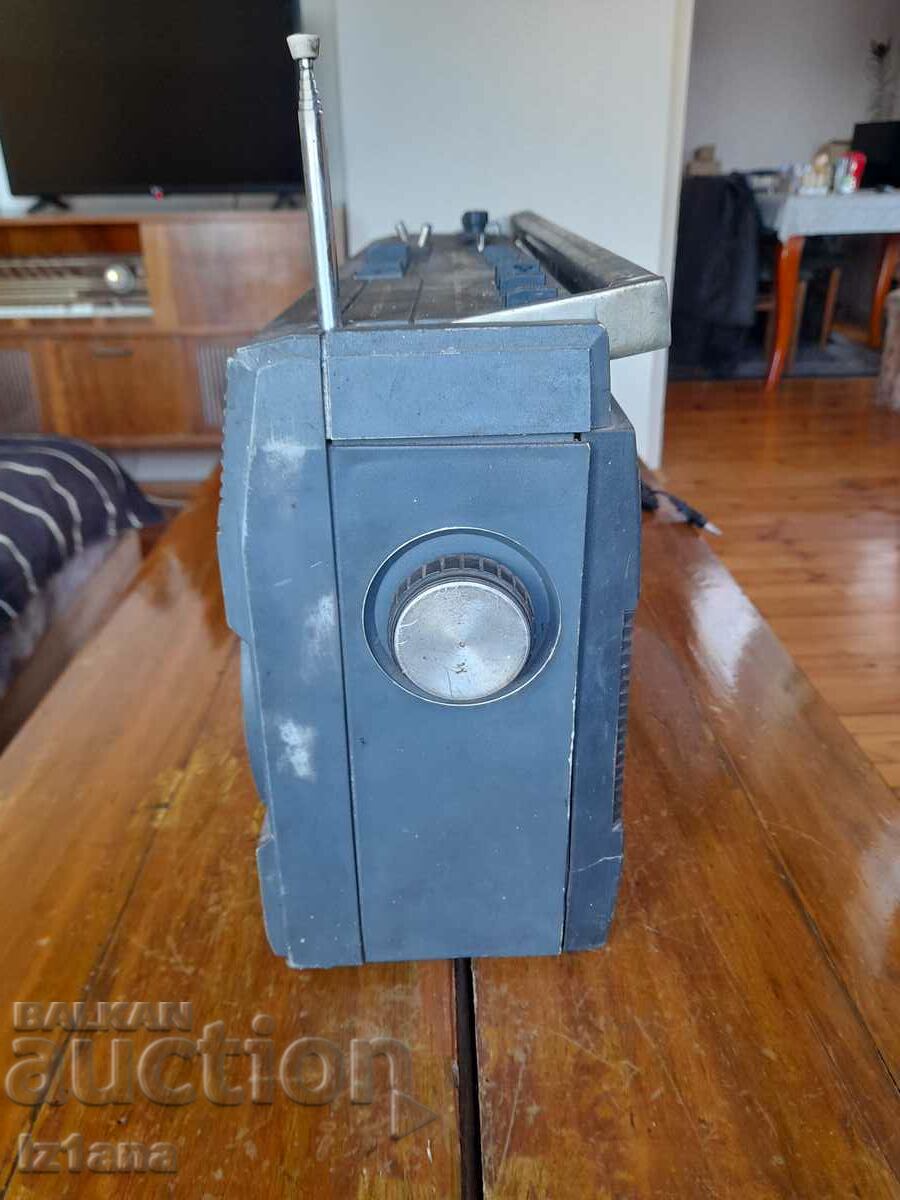 Old Resprom RMS 323 radio cassette player - 5 Old Resprom RMS 323 radio cassette player - 5