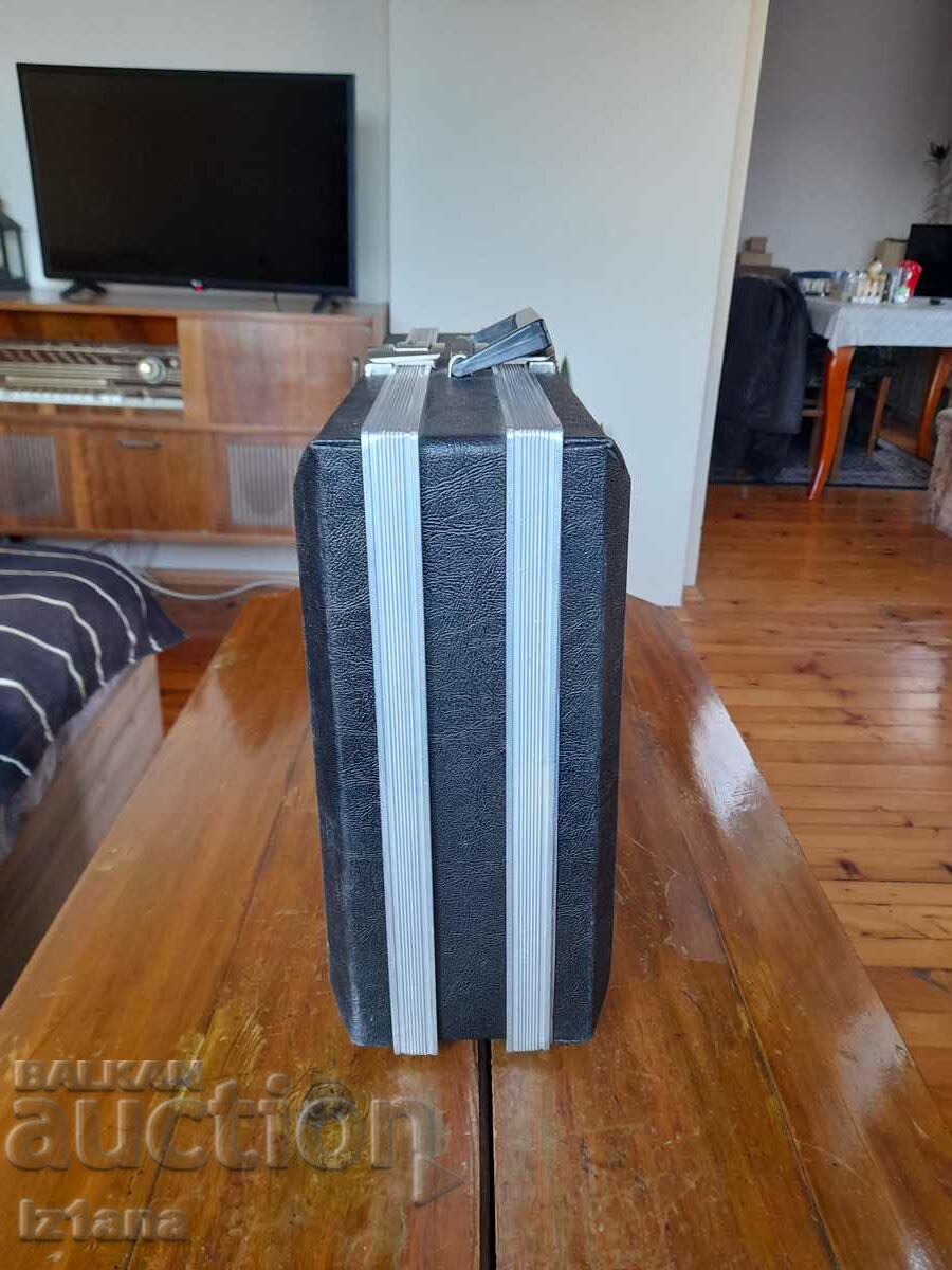 Old Diplomatic briefcase, suitcase with price 70.00 BGN | € 35.79 Old Diplomatic briefcase, suitcase with price 70.00 BGN | € 35.79