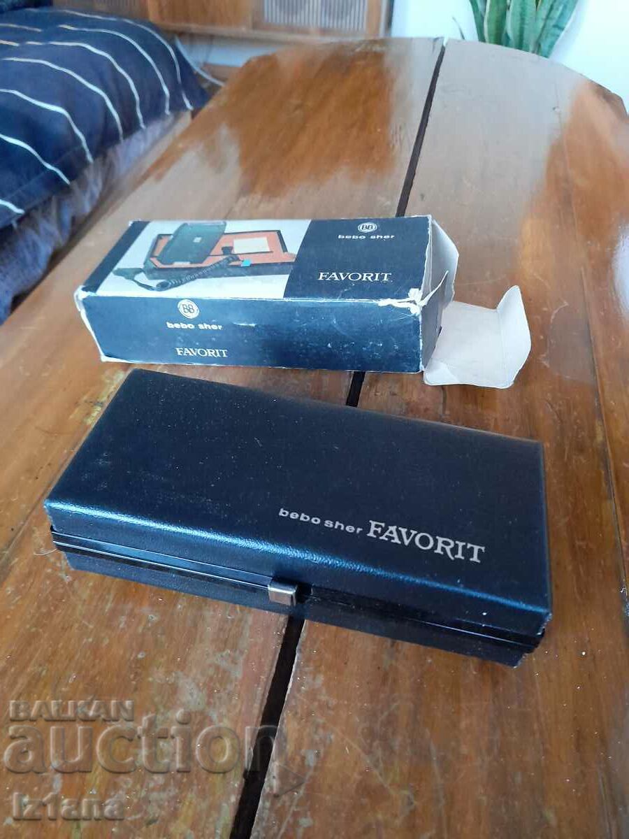 Old electric shaver BB Favorit with price 45.00 BGN | € 23.01 Old electric shaver BB Favorit with price 45.00 BGN | € 23.01