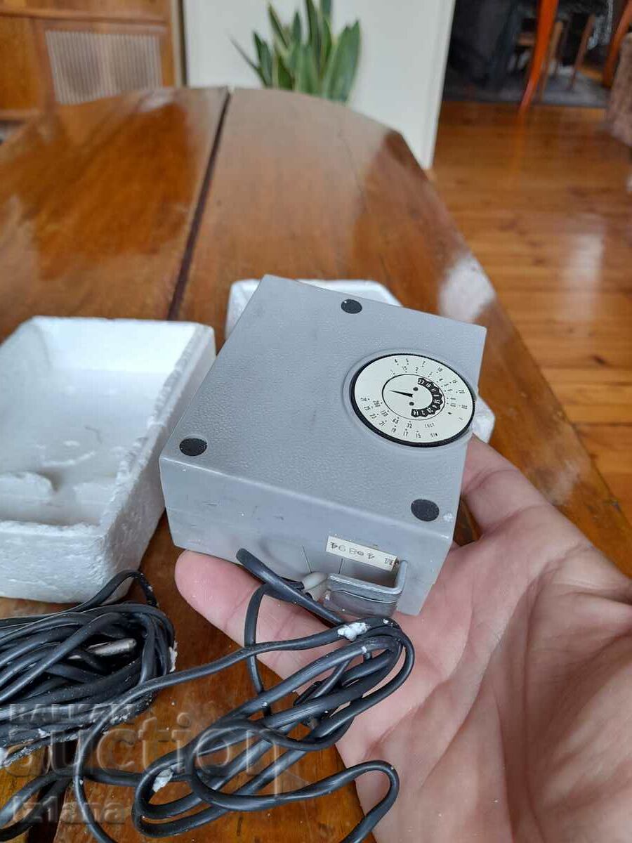 Delivery of Old FIL 41M camera flash